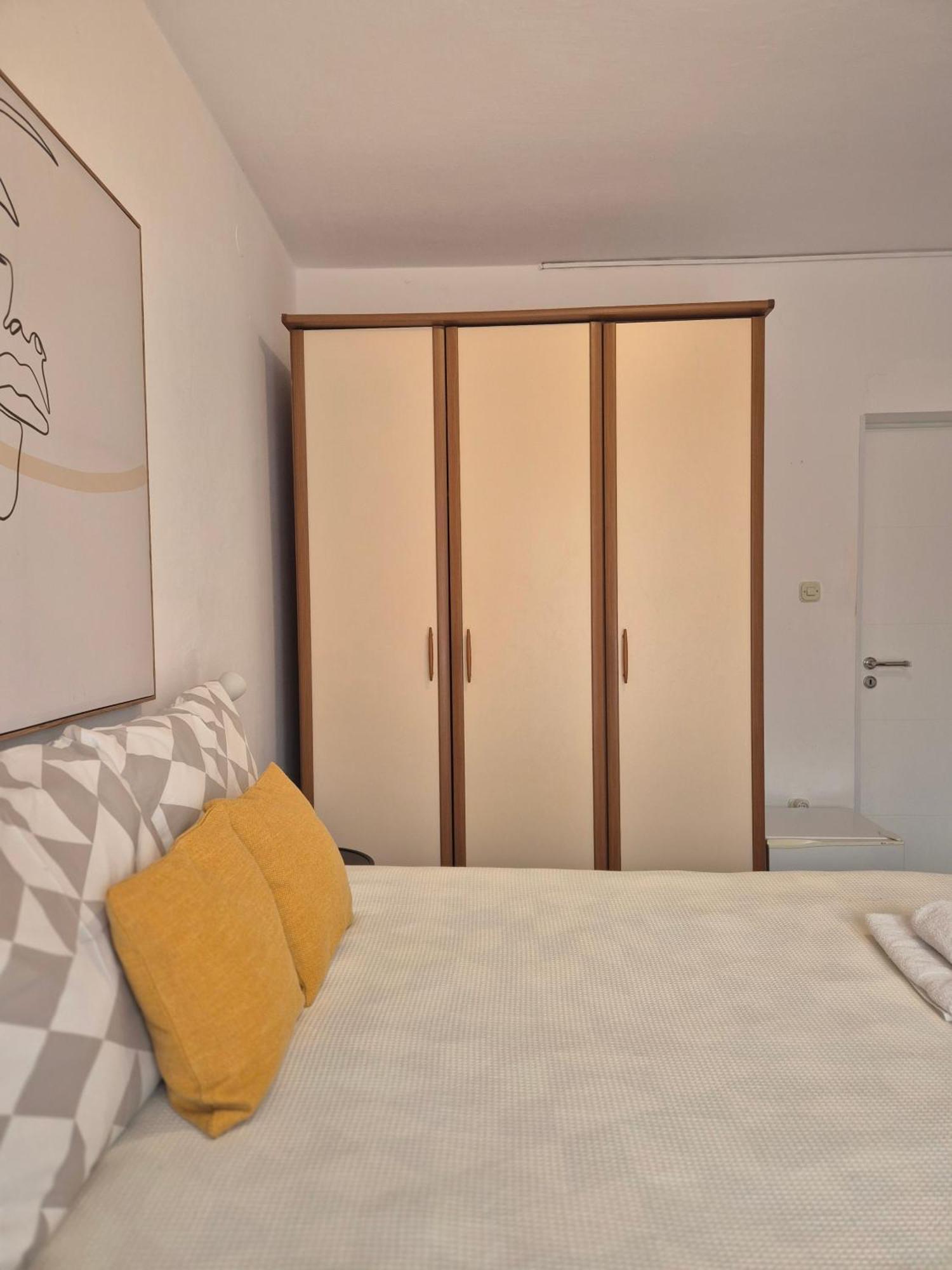 Apartments & Rooms Ivana Rovinj Oda fotoğraf
